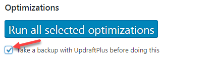 tick vào lựa chọn dùng plugin UpdraftPlus